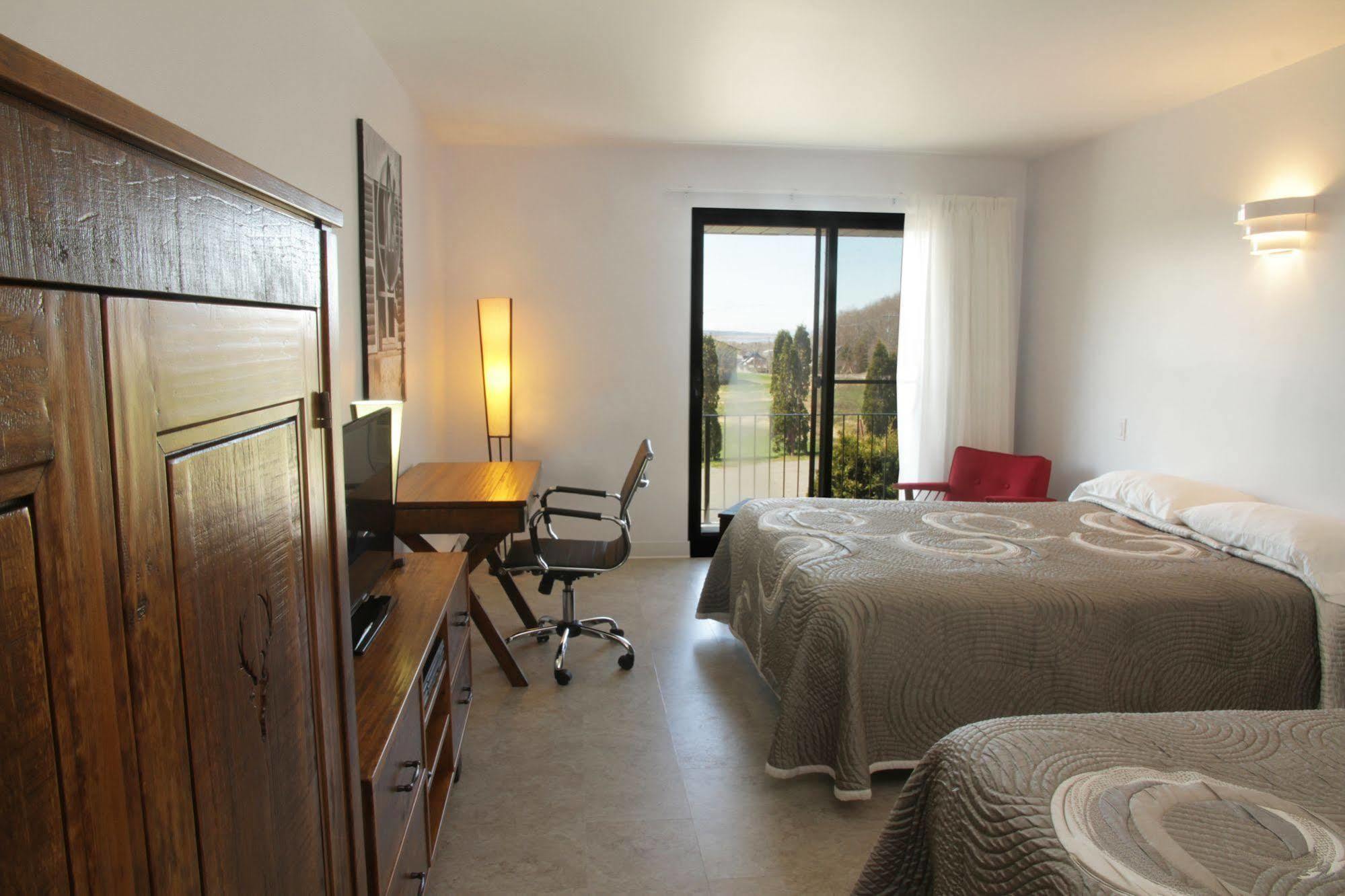 Motel Le Martinet La Pocatiere Buitenkant foto